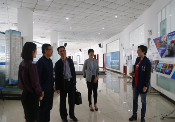 市经信委机关党委到中心检查指导基层党建工作