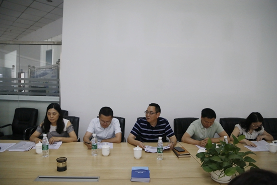 市经信委、市财政局到中小企业公共服务平台指导工作