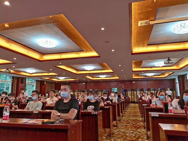 2020.8.11峨眉酒家风味街“诚信经营,明码标价示范街”创建活动动员2