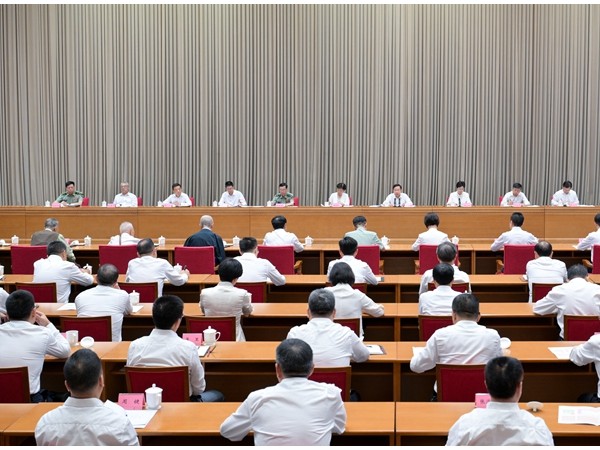 四川省学习贯彻习近平总书记在纪念中国人民抗日战争暨世界反法西斯战争胜利80周年大会上重要讲话精神座谈会召开  大力传承和弘扬伟大抗战精神  在新征程上奋力谱写中国式现代化四川新篇章   王晓晖讲话 施